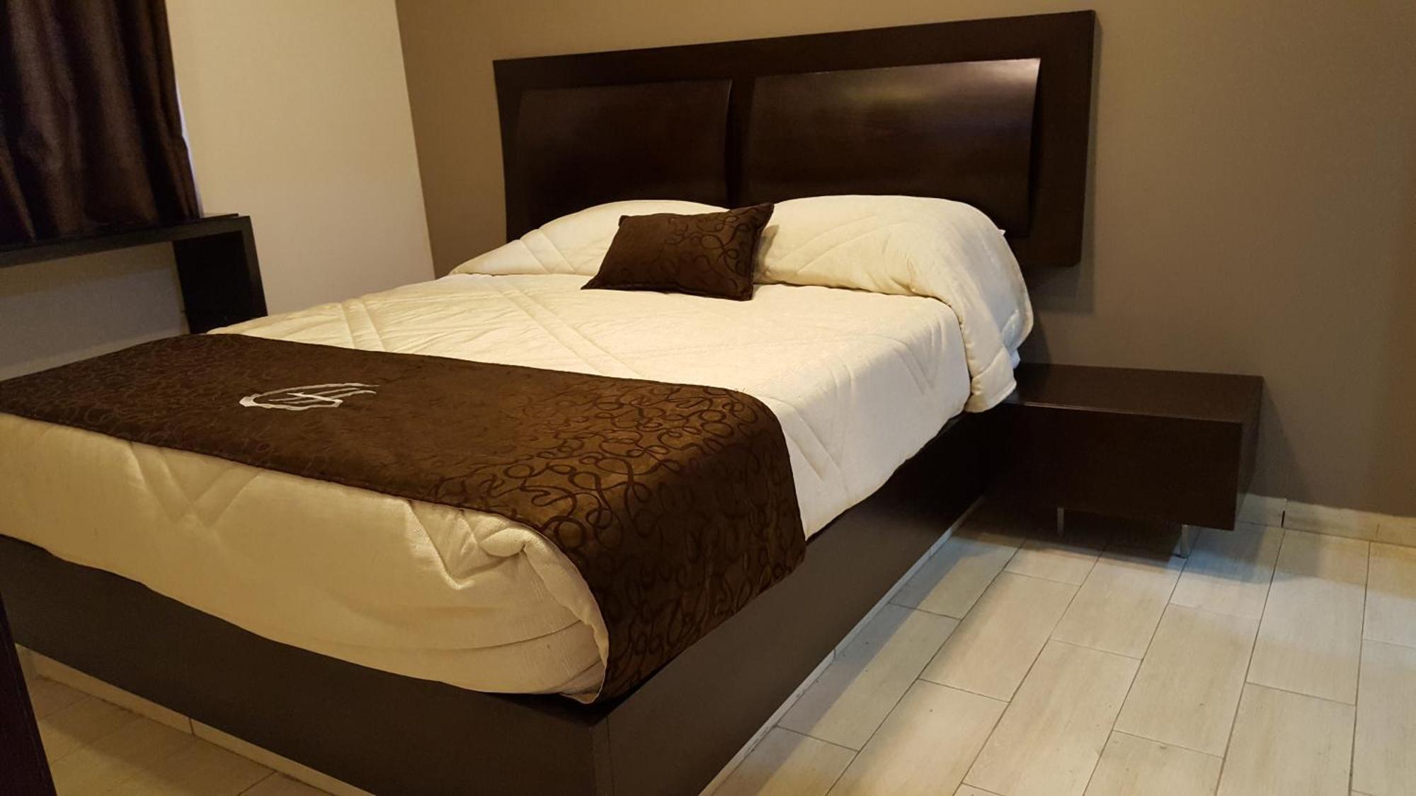 Hotel Galarza โกชาบัมบา ภายนอก รูปภาพ
