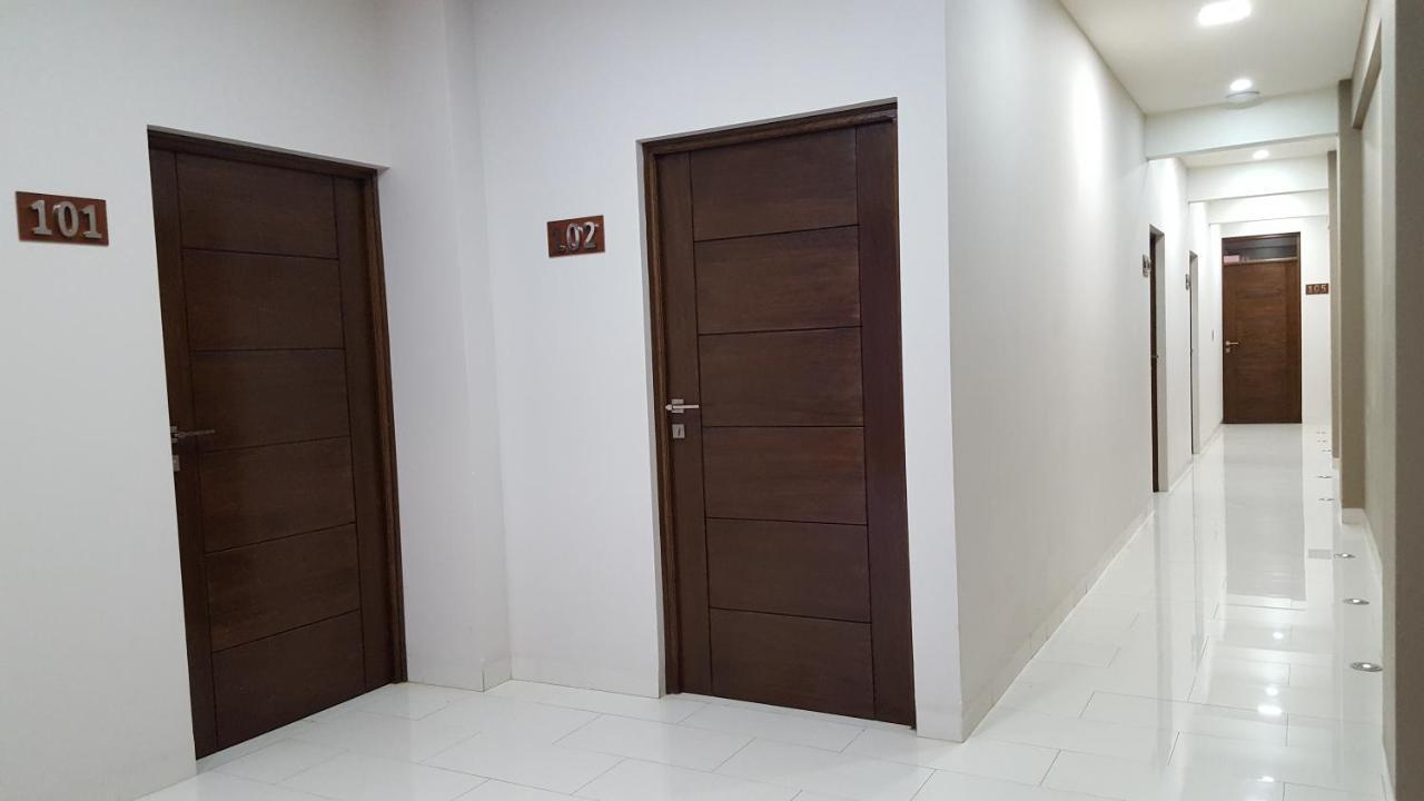 Hotel Galarza โกชาบัมบา ภายนอก รูปภาพ