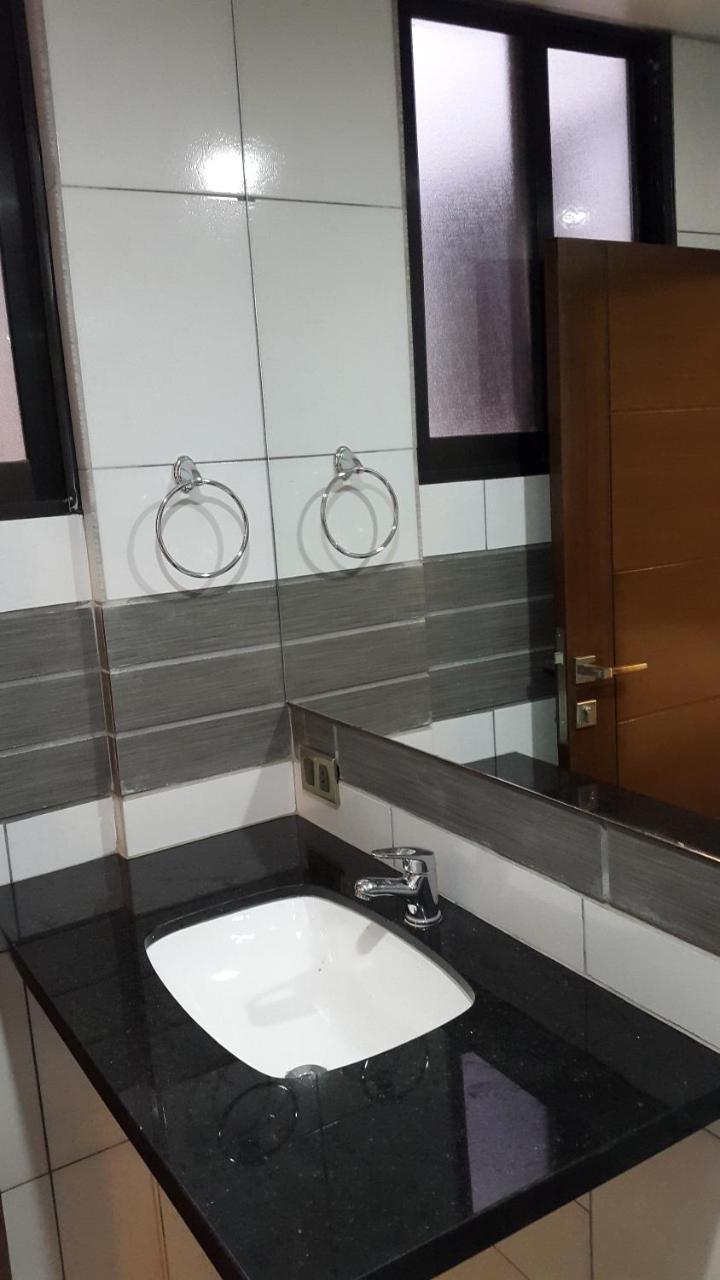 Hotel Galarza โกชาบัมบา ภายนอก รูปภาพ